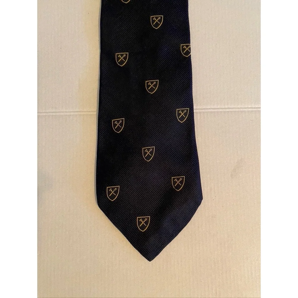 Emory University Stratton-Crooke Navy Blue Silk Crest Necktie Men Collegiate Tie